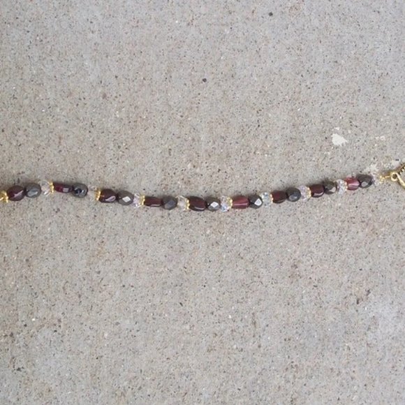 Valentine Bracelet With Garnets and Crystal Beads and Heart Toggle 7.75 Inch NWT - Picture 3 of 16